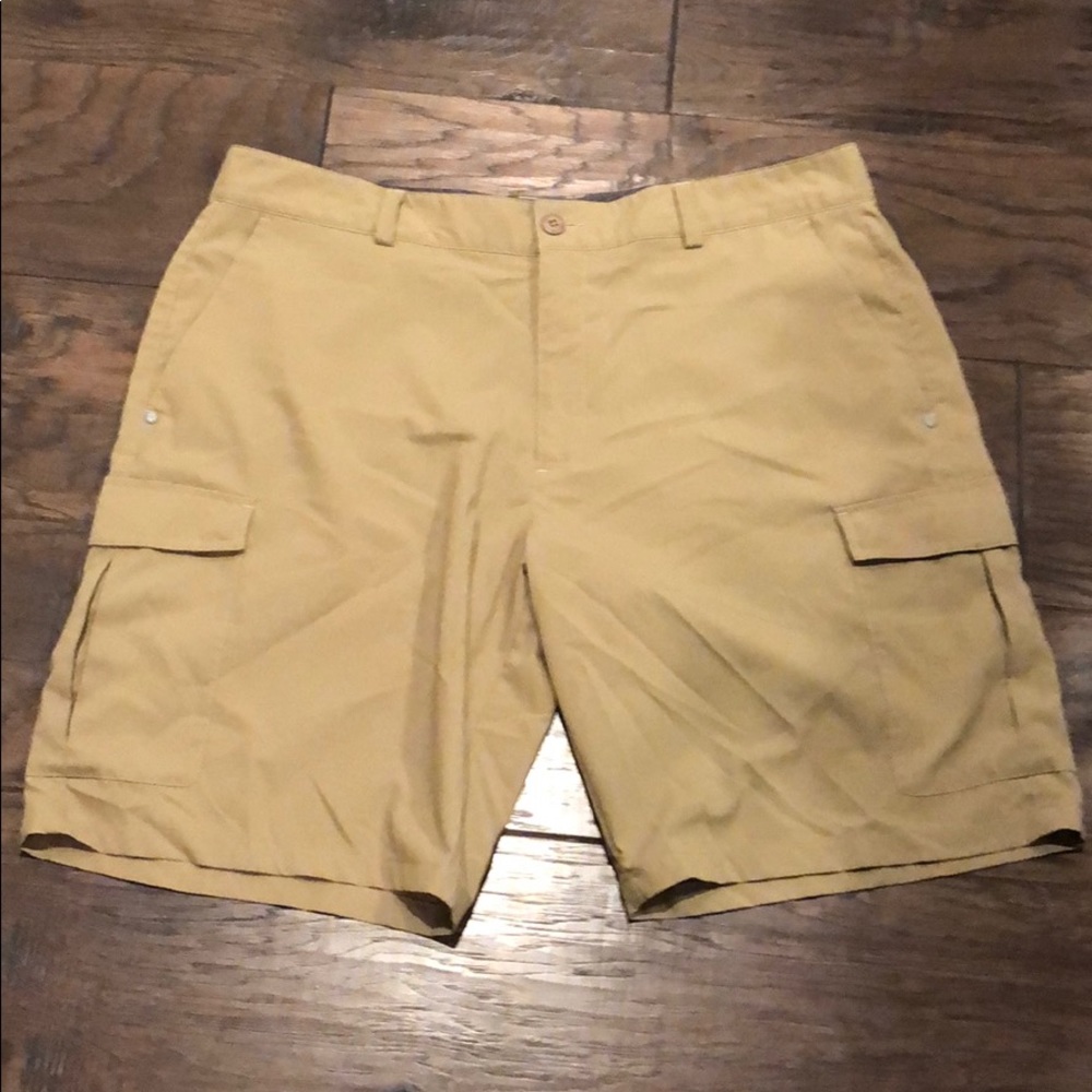 Khaki Under Armour shorts